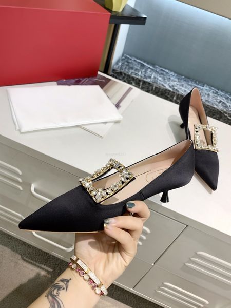 high-heeled boat classic shoe designer leather rivet thick heel high heels 100% cowhide metal button women pearl dress shoes large size 0731, Black
high-heeled boat classic shoe designer leather rivet thick heel high heels 100% cowhide metal button women pearl dress shoes large size 0731, Black