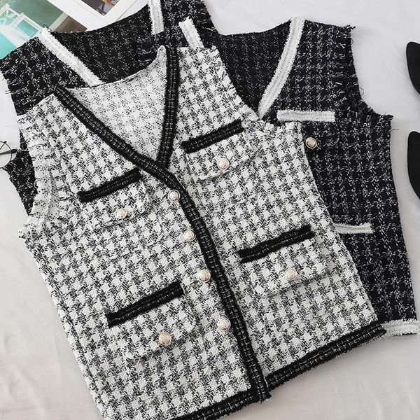 mumuzi 2020 women retro plaid tweed vest houndstooth waistcoat pockets sleeveless tassels jacket outerwear female, Black;white
mumuzi 2020 women retro plaid tweed vest houndstooth waistcoat pockets sleeveless tassels jacket outerwear female, Black;white