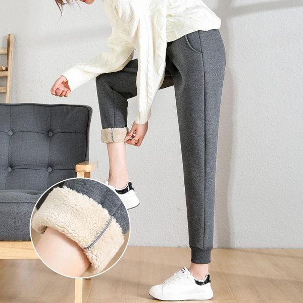 running pants winter thicness fleece women sport pant warm loose female jogging fitness workout casual trousers sportswear sweatpants, Black;blue
running pants winter thicness fleece women sport pant warm loose female jogging fitness workout casual trousers sportswear sweatpants, Black;blue