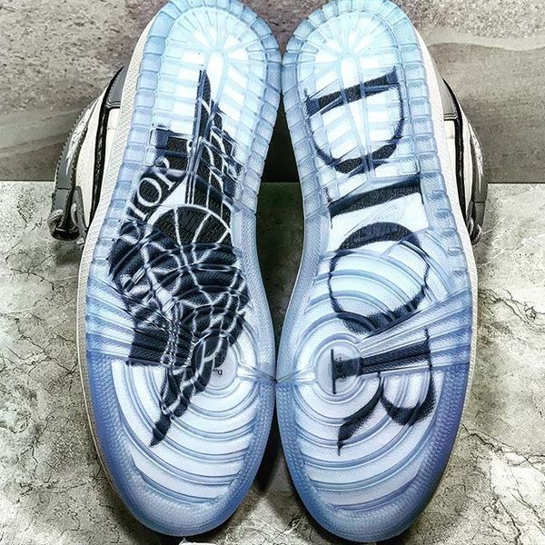 баскетбол обувь класса люкс дизайнер paris air dior конверс nike air jordán 1 aj косой kaws b23 увеличить черный ретро корзинки кроссовки об
баскетбол обувь класса люкс дизайнер paris air dior конверс nike air jordán 1 aj косой kaws b23 увеличить черный ретро корзинки кроссовки об