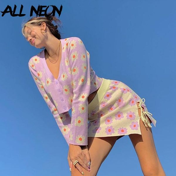 allneon e-girl sweet floral knitted co-ord suit autumn y2k fashion v-neck long sleeve cardigans and bandage mini skirts sets 90s sqcxbx, Silver
allneon e-girl sweet floral knitted co-ord suit autumn y2k fashion v-neck long sleeve cardigans and bandage mini skirts sets 90s sqcxbx, Silver