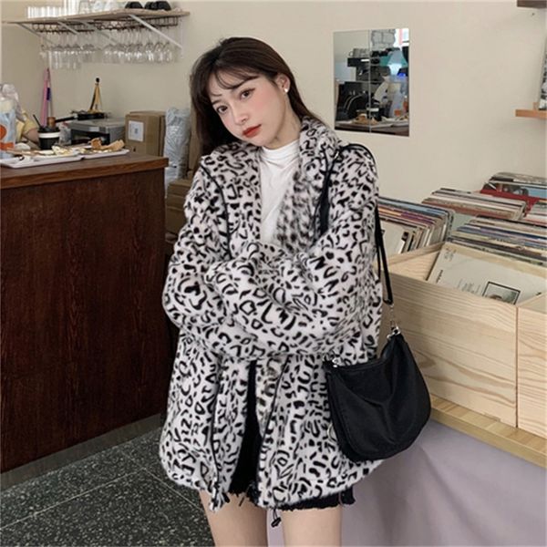 2021 new net red contrast color print plus velvet thick coat women's autumn new korean lazy wind warm 2a8q, Black;brown
2021 new net red contrast color print plus velvet thick coat women's autumn new korean lazy wind warm 2a8q, Black;brown