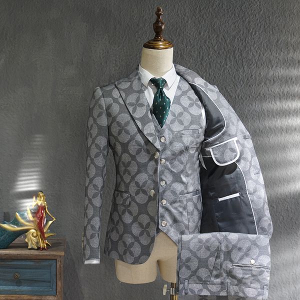 ternos masculino suit men leisure business formal dress trend print bridegroom wedding dress british style smoking homme mariage, White;black
ternos masculino suit men leisure business formal dress trend print bridegroom wedding dress british style smoking homme mariage, White;black