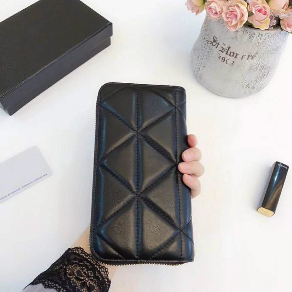 mens women's designer's wallets purses rectangle card holder fashion style solid black pd20092807, Red;black
mens women's designer's wallets purses rectangle card holder fashion style solid black pd20092807, Red;black