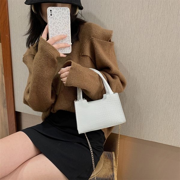 fashion alligator chain totes ladies shoulder purse solid leather messenger bags youth ladies simple versatile bag
fashion alligator chain totes ladies shoulder purse solid leather messenger bags youth ladies simple versatile bag
