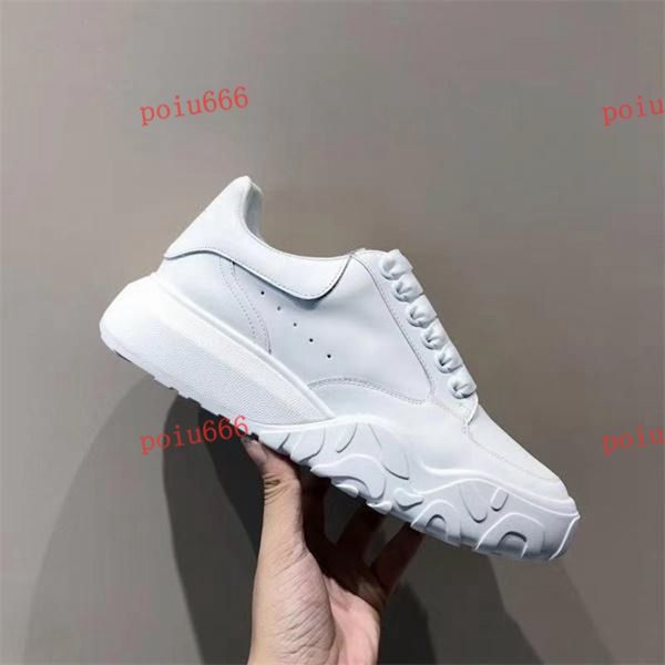 2021 oversized court trainer men women fashion designer platform sneakers calfskin leather black white sneakers men women casual shoes
2021 oversized court trainer men women fashion designer platform sneakers calfskin leather black white sneakers men women casual shoes