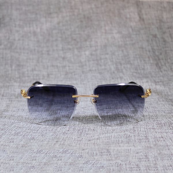 2021 new vintage rimless oversize sunglasses men oculos style metal shade cutting lens gafas women for outdoor 120, White;black
2021 new vintage rimless oversize sunglasses men oculos style metal shade cutting lens gafas women for outdoor 120, White;black