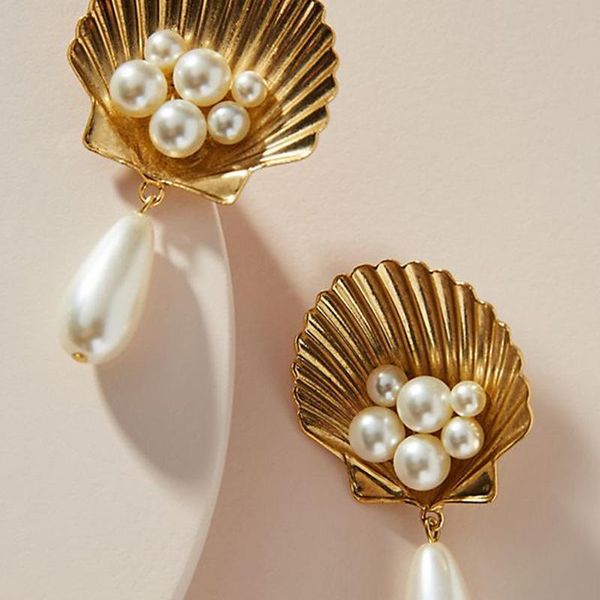 dangle & chandelier fashion golden metal shell earring for women elegant white water drop shape imitation pearl jewelry gift, Silver
dangle & chandelier fashion golden metal shell earring for women elegant white water drop shape imitation pearl jewelry gift, Silver