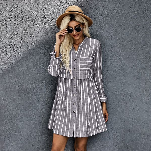 2020 autumn new striped printed long-sleeved dress fashion polo collar loose knee-length skirt 221571, White;black
2020 autumn new striped printed long-sleeved dress fashion polo collar loose knee-length skirt 221571, White;black