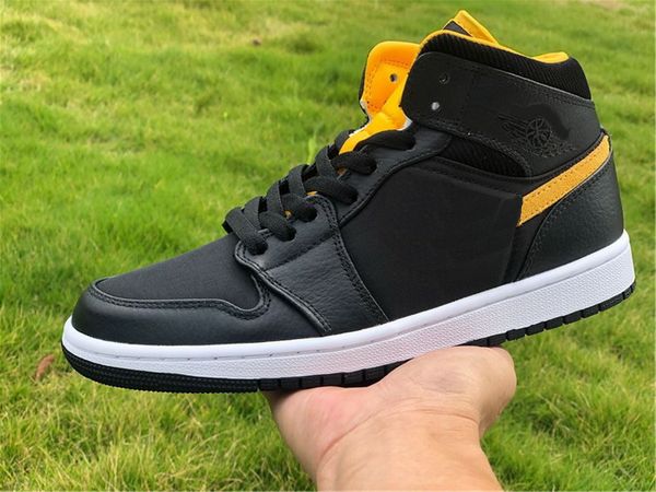 лучшее качество аутентичные 1 mid black university gold white 1s баскетбол дизайнерская обувь мужчины женщины тренеры спорт кроссовки
лучшее качество аутентичные 1 mid black university gold white 1s баскетбол дизайнерская обувь мужчины женщины тренеры спорт кроссовки