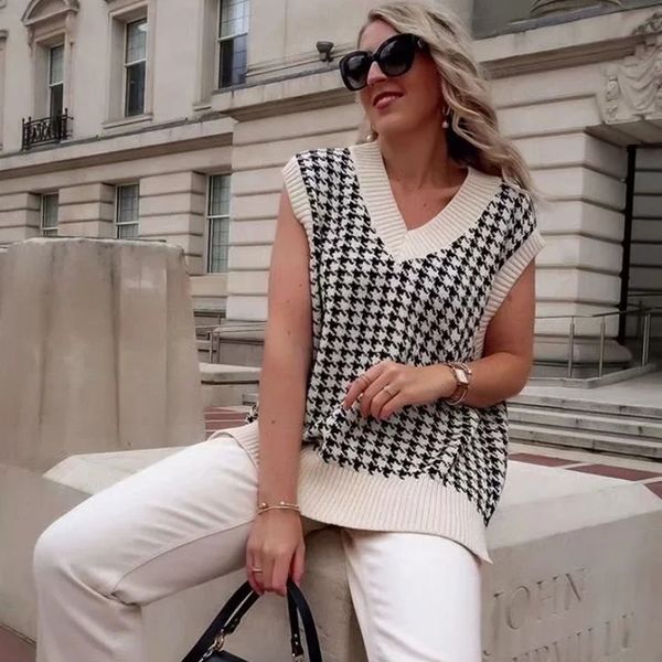 merodi women autumn fashion houndstooth knitted pullover sweaters female fashion v-neck sleevelss plaid vest sweater y201128, White;black
merodi women autumn fashion houndstooth knitted pullover sweaters female fashion v-neck sleevelss plaid vest sweater y201128, White;black