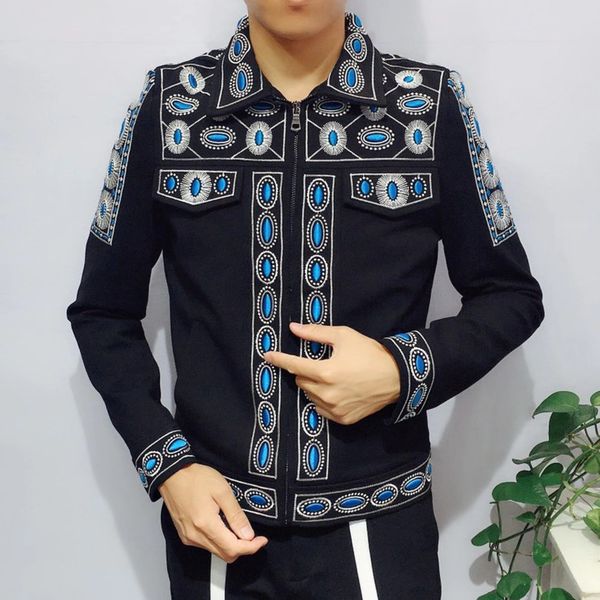 2020 hombre blazer filming performance pgraphy jacket embroidered man spring combed suit division male p4a5, White;black
2020 hombre blazer filming performance pgraphy jacket embroidered man spring combed suit division male p4a5, White;black