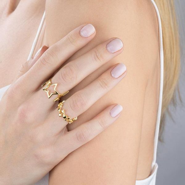 2021 new arrival gold color classic women finger jewelry big hollow star link band fashion open women rings, Slivery;golden
2021 new arrival gold color classic women finger jewelry big hollow star link band fashion open women rings, Slivery;golden