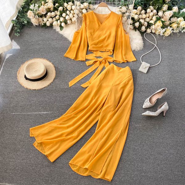 2021 new female autumn solid vacation design set off the shoulder neck short sharing high-waisted pants pieces together 82t6, Gray
2021 new female autumn solid vacation design set off the shoulder neck short sharing high-waisted pants pieces together 82t6, Gray