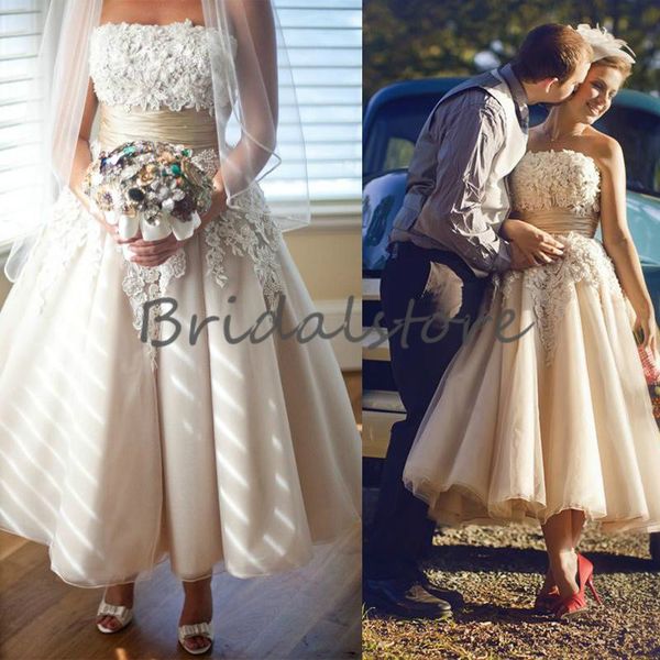 champagne strapless short beach wedding dresses with beaded a line tea length tulle country boho wedding dress skirt with sash 2021, White
champagne strapless short beach wedding dresses with beaded a line tea length tulle country boho wedding dress skirt with sash 2021, White