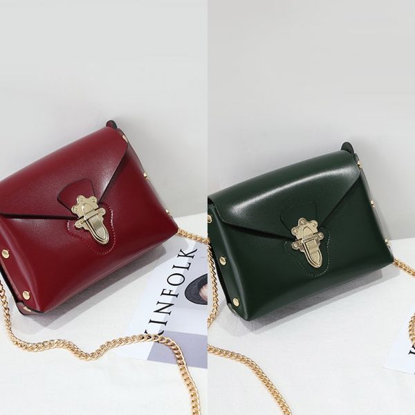 spring and summer 2020 versatile new women's korean fashion mini chain single shoulder messenger small square bag small square bag bag
spring and summer 2020 versatile new women's korean fashion mini chain single shoulder messenger small square bag small square bag bag
