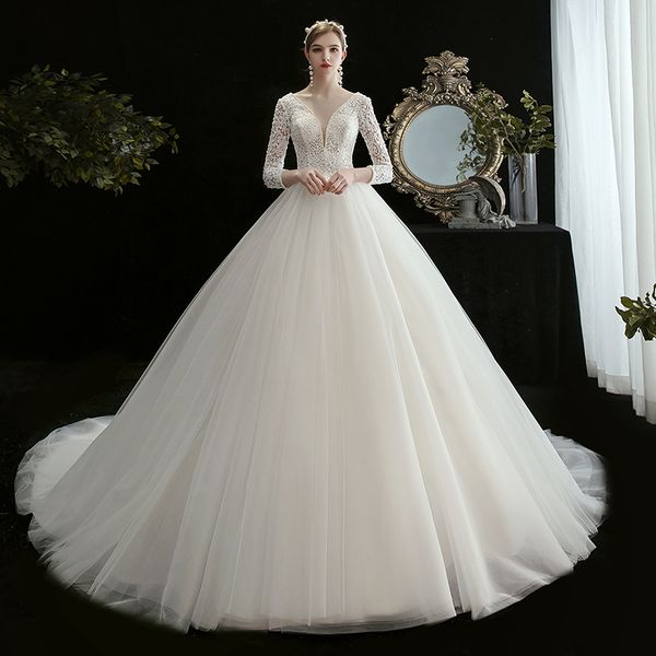 illusion bodice 3/4 long sleeves tulle ball gown wedding dress 2021 v neck lace appliqued bridal dresses with zipper back vestidos de novia, White
illusion bodice 3/4 long sleeves tulle ball gown wedding dress 2021 v neck lace appliqued bridal dresses with zipper back vestidos de novia, White