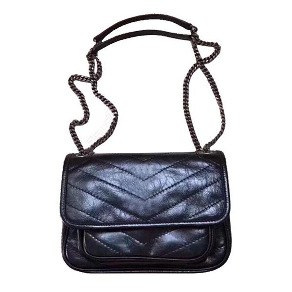 2020 new oil wax cattle leather retro postman split leather bag double chain large capacity oblique square bag
2020 new oil wax cattle leather retro postman split leather bag double chain large capacity oblique square bag