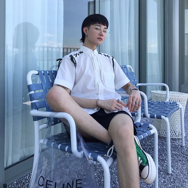 2021 Xs!! Men Women New Style Low Key Luxury Temperament of Loop with Short-sleeve Shirt. 6KM4, Black
2021 Xs!! Men Women New Style Low Key Luxury Temperament of Loop with Short-sleeve Shirt. 6KM4, Black
