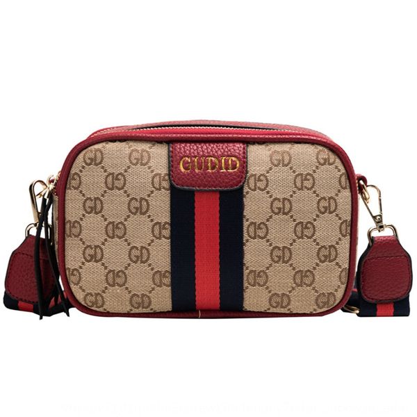 korean version of new simple leisure fashion trend versatile cross arm hand-held small printed women's small bag single shoulder square
korean version of new simple leisure fashion trend versatile cross arm hand-held small printed women's small bag single shoulder square