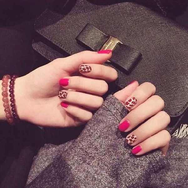 girls cute leopard pattern fake nails ladies diy fashion short design false nails rose red full cover nail art tips with glue, Red;gold
girls cute leopard pattern fake nails ladies diy fashion short design false nails rose red full cover nail art tips with glue, Red;gold