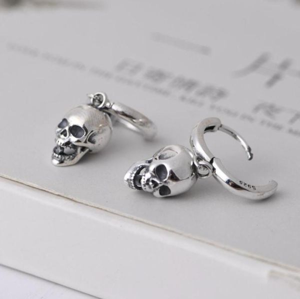 925 solid sterling silver biker men women skull huggie hoop single earring a1579, Golden;silver
925 solid sterling silver biker men women skull huggie hoop single earring a1579, Golden;silver