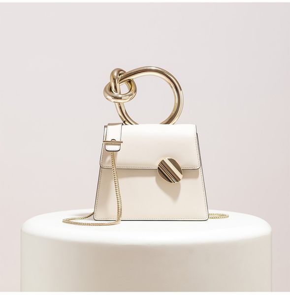 2020 special golden sequined lock women fashion shoulder bags knot handle ladies elegance handbags metal chains crossbody bags
2020 special golden sequined lock women fashion shoulder bags knot handle ladies elegance handbags metal chains crossbody bags