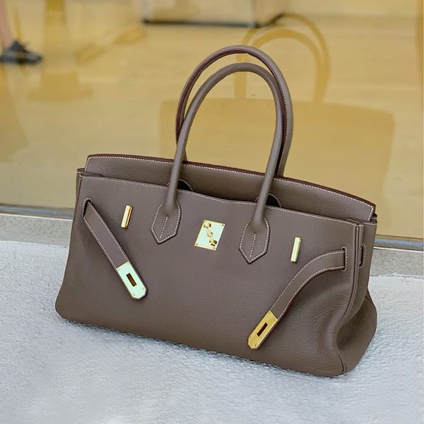 2020 autumn and winter new trendy genuine leather horizontal birkin bag underarm bag large capacity shoulder cowhide portable womens bag
2020 autumn and winter new trendy genuine leather horizontal birkin bag underarm bag large capacity shoulder cowhide portable womens bag