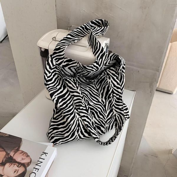 shoulder bags single underarm leopard print women's 2021 fashion zebra pattern handbag large capacity westernized tote bag
shoulder bags single underarm leopard print women's 2021 fashion zebra pattern handbag large capacity westernized tote bag