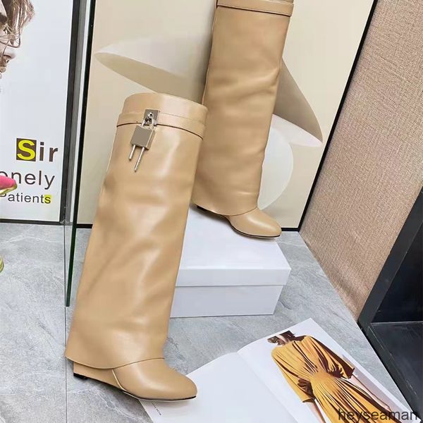 boots lock shark pant knee boots leather silver and gold finish asymmetrical metal padlock clad wedge almond shaped toe heel height 9cm o6us, Black
boots lock shark pant knee boots leather silver and gold finish asymmetrical metal padlock clad wedge almond shaped toe heel height 9cm o6us, Black