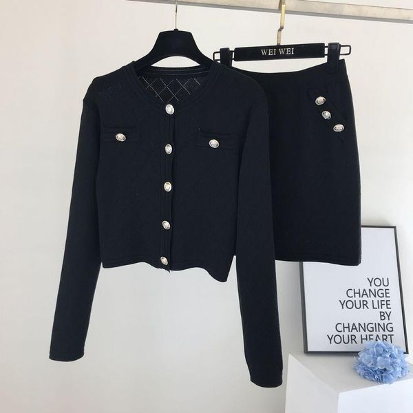 2020 spring autumn black temperament sets single breasted knitted coat + half-length skirt solid buttons women two piece outfits, Gray
2020 spring autumn black temperament sets single breasted knitted coat + half-length skirt solid buttons women two piece outfits, Gray