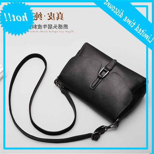 guangzhou women's 2020 new style messenger shoulder cow leather bag