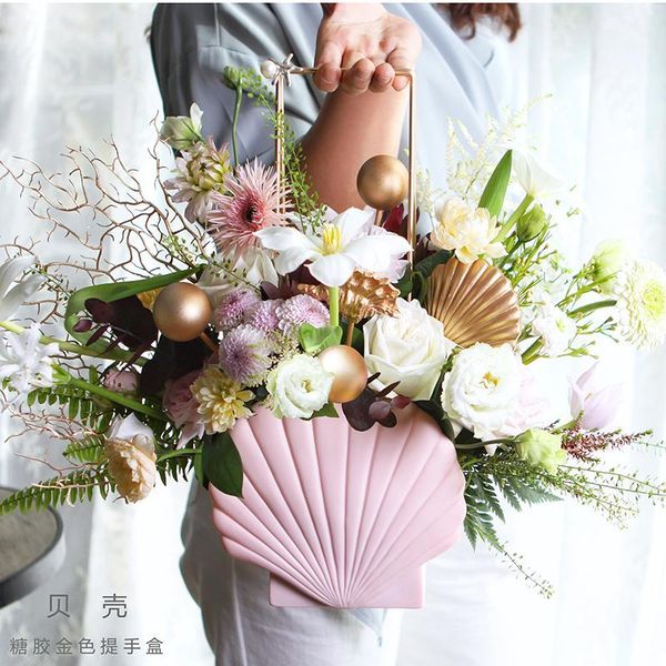 gift wrap sweet waterproof flower arrangement box floral decoration for hand held basket1
gift wrap sweet waterproof flower arrangement box floral decoration for hand held basket1