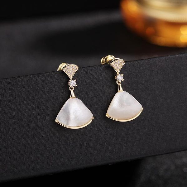 dangle & chandelier fashion woman earrings mini skirt jewelry accessories for women, Silver
dangle & chandelier fashion woman earrings mini skirt jewelry accessories for women, Silver
