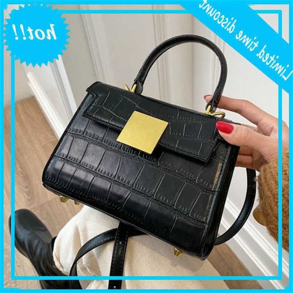stone pattern small pu leather cross body bags for women 2021 elegant travels sac a main female crossbody shoulder handbags
stone pattern small pu leather cross body bags for women 2021 elegant travels sac a main female crossbody shoulder handbags