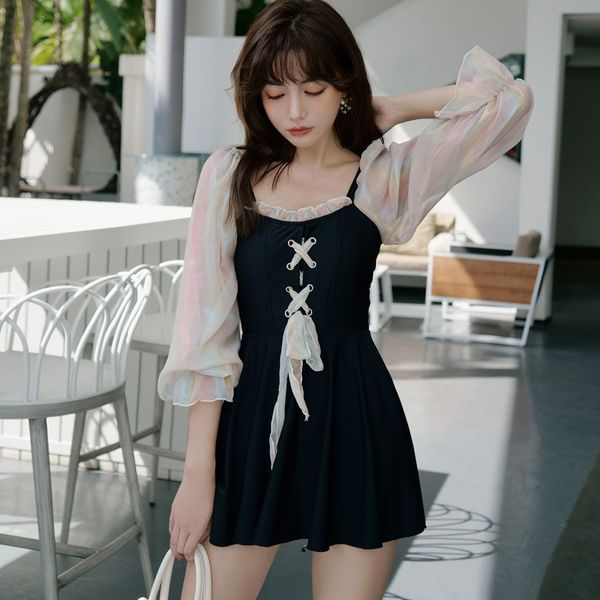 2021 new swimsuit women's one-piece skirt fairy model covering belly to show thin and sexy, White;black
2021 new swimsuit women's one-piece skirt fairy model covering belly to show thin and sexy, White;black