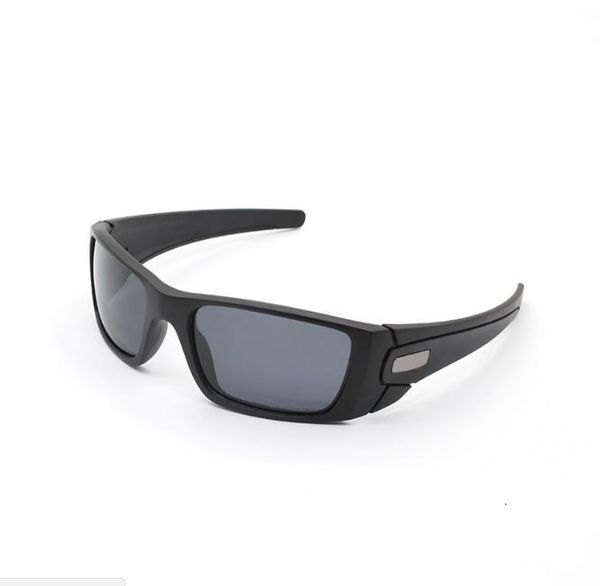 factoryc04vsports fuel cell cycling eyewear 8 colors outdoor polarized 9096 brand cycling glasses sunglasses polarizing, White;black
factoryc04vsports fuel cell cycling eyewear 8 colors outdoor polarized 9096 brand cycling glasses sunglasses polarizing, White;black