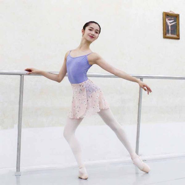 ballet tutu skirt lady practice clothes package hip printed chiffon skirts gymnastics performance dancewear women py082, Black;red
ballet tutu skirt lady practice clothes package hip printed chiffon skirts gymnastics performance dancewear women py082, Black;red