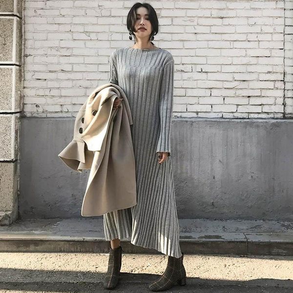 casual dresses 2021 winter lazy knitted dress for woman vintage korean loose one piece sweater women long sleeve midi lady, Black;gray
casual dresses 2021 winter lazy knitted dress for woman vintage korean loose one piece sweater women long sleeve midi lady, Black;gray