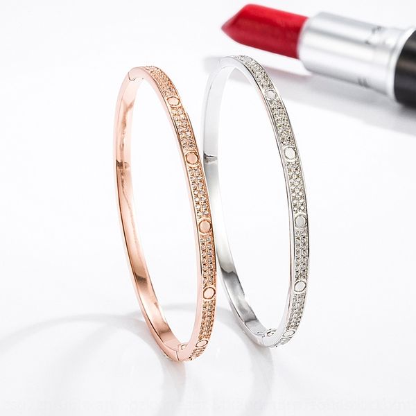 1myvq queen s925 sterling с алмазным рядом классической инкрустацией серебром два темперамент двухрядные алмазного браслетом j star браслет, Golden;silver
1myvq queen s925 sterling с алмазным рядом классической инкрустацией серебром два темперамент двухрядные алмазного браслетом j star браслет, Golden;silver