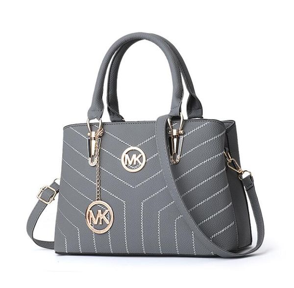 designer handbags luxury handbag 2019 fashion famous women designer bags purse luxury large capacity totes bags clutch bags, Black;red
designer handbags luxury handbag 2019 fashion famous women designer bags purse luxury large capacity totes bags clutch bags, Black;red