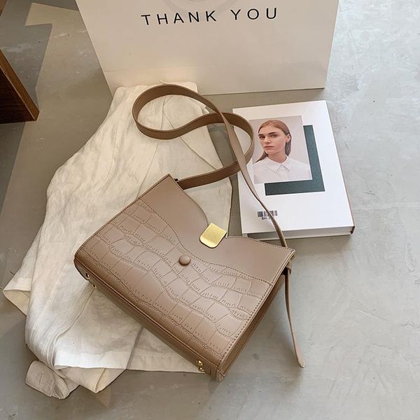 cross body small bag fashion simple one-shoulder messenger western style all-match square ladies
cross body small bag fashion simple one-shoulder messenger western style all-match square ladies