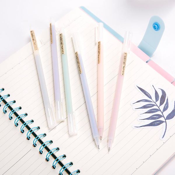 1 шт лот прозрачный scrub gel pen 6 цветов 0,5мм тид muji стиль pen для офиса школьные принадлежности писчая бумага канцтовары zxb47 wmtwlg
1 шт лот прозрачный scrub gel pen 6 цветов 0,5мм тид muji стиль pen для офиса школьные принадлежности писчая бумага канцтовары zxb47 wmtwlg