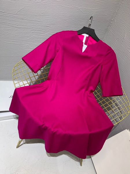 20ss generation high-quality new european embroidery designer dress, elegant office women's wrinkled waist, fashionable combination pri, Black;gray
20ss generation high-quality new european embroidery designer dress, elegant office women's wrinkled waist, fashionable combination pri, Black;gray
