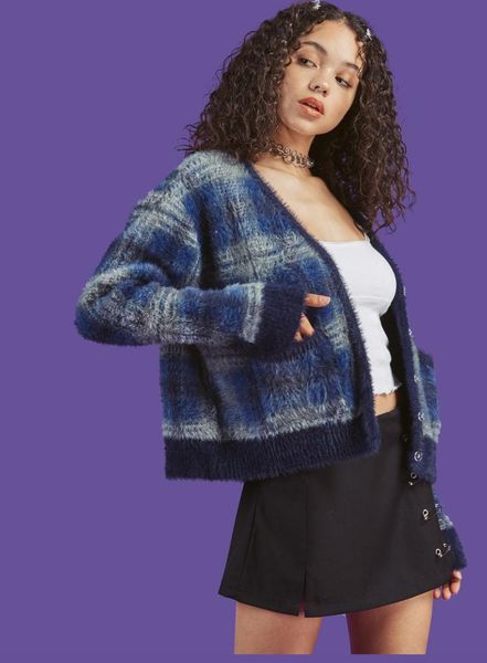 2021 new new harajuku fuzzy green plush mesh cardigans with loose-v neckline autumn sweaters women's sweater xh6s, White;black
2021 new new harajuku fuzzy green plush mesh cardigans with loose-v neckline autumn sweaters women's sweater xh6s, White;black