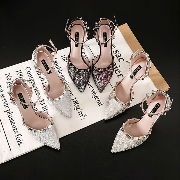 2022 classic luxury women's leather shoes rivet pointed toe high heels women's spring and autumn new all-match one word buckle sti, Black
2022 classic luxury women's leather shoes rivet pointed toe high heels women's spring and autumn new all-match one word buckle sti, Black