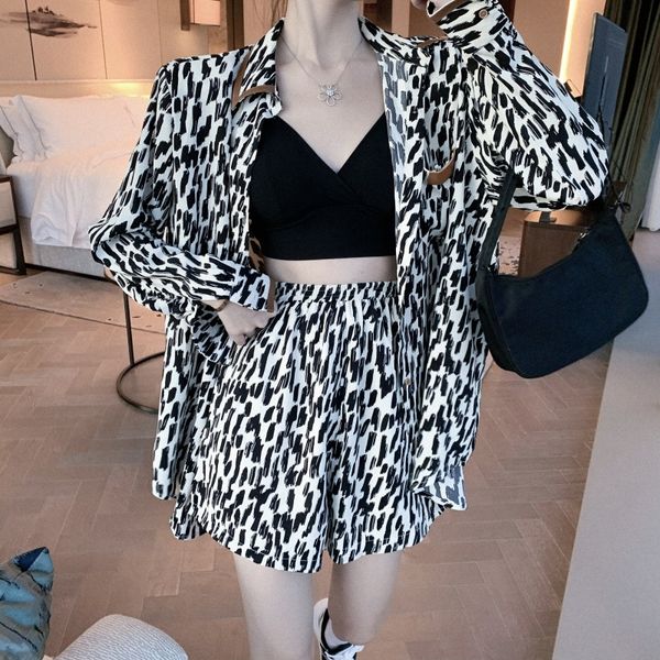 fashion suit women's summer 2020 shorts shirtshirt shirtnew internet celebrity leopard print loose casual shirt high waist shorts fashi, Gray
fashion suit women's summer 2020 shorts shirtshirt shirtnew internet celebrity leopard print loose casual shirt high waist shorts fashi, Gray