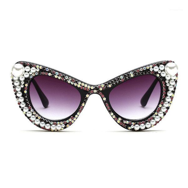 luxury women sunglasses 2020 new metal chain ladies shades vintage pearl women sunglasses brand design crystal eyewear uv400 nx1, White;black
luxury women sunglasses 2020 new metal chain ladies shades vintage pearl women sunglasses brand design crystal eyewear uv400 nx1, White;black