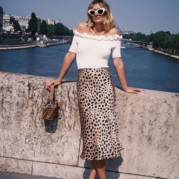 high waist leopard midi skirt female hidden elasticized waistband silk satin skirts slip style animal print skirt women, Black
high waist leopard midi skirt female hidden elasticized waistband silk satin skirts slip style animal print skirt women, Black