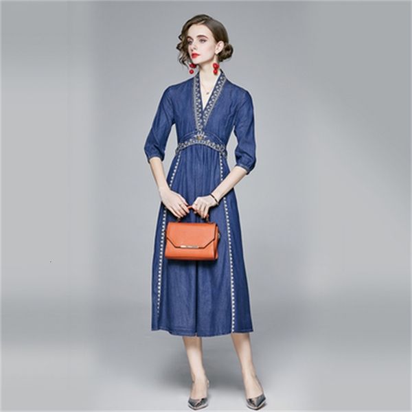 chinese style embroidered ladies'dresses dressed in casual muje long clothing korean dress ckik, Black;gray
chinese style embroidered ladies'dresses dressed in casual muje long clothing korean dress ckik, Black;gray